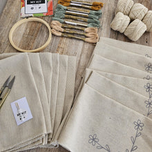 Cargar imagen en el visor de la galería, Kit Individuales para Tejer y Bordar