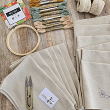 Cargar imagen en el visor de la galería, Kit Individuales para Tejer y Bordar