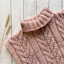 Cargar imagen en el visor de la galería, KIT CHALECO LUISA