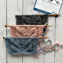 Cargar imagen en el visor de la galería, KIT CHALECO LUISA