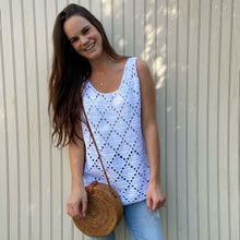 Cargar imagen en el visor de la galería, KIT POLERA CRISANTEMO : CROCHET